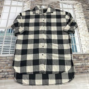 NWT DEFECT Women’s BD Collection Black & Cream Button Up Hi-Low Flannel (S) FN09